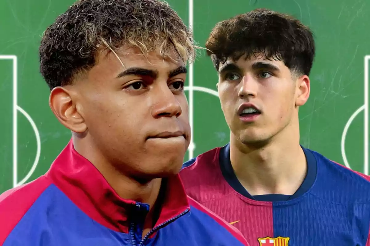 Dos jugadores de fútbol con camisetas del FC Barcelona aparecen en primer plano sobre un fondo verde que simula un campo de juego.