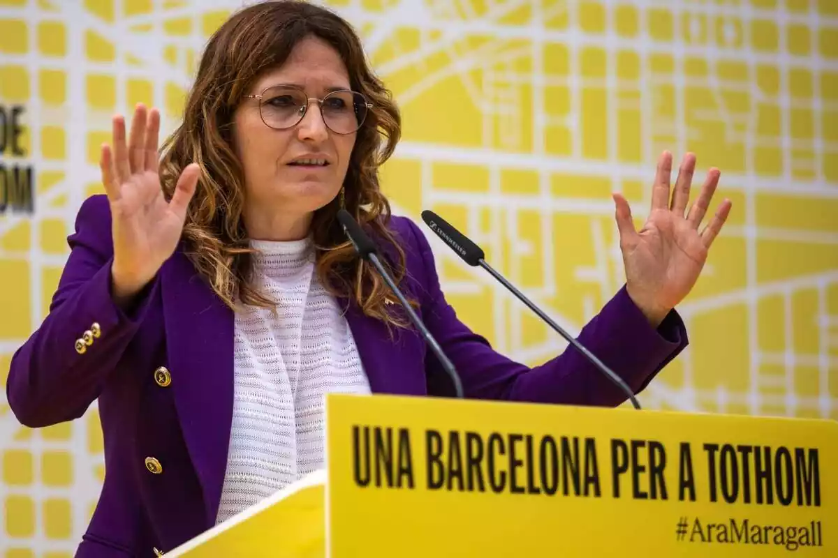 Plano corto de Laura Vilagrà, consejera de la Presidencia de la Generalitat, durante un acto de campaña de ERC