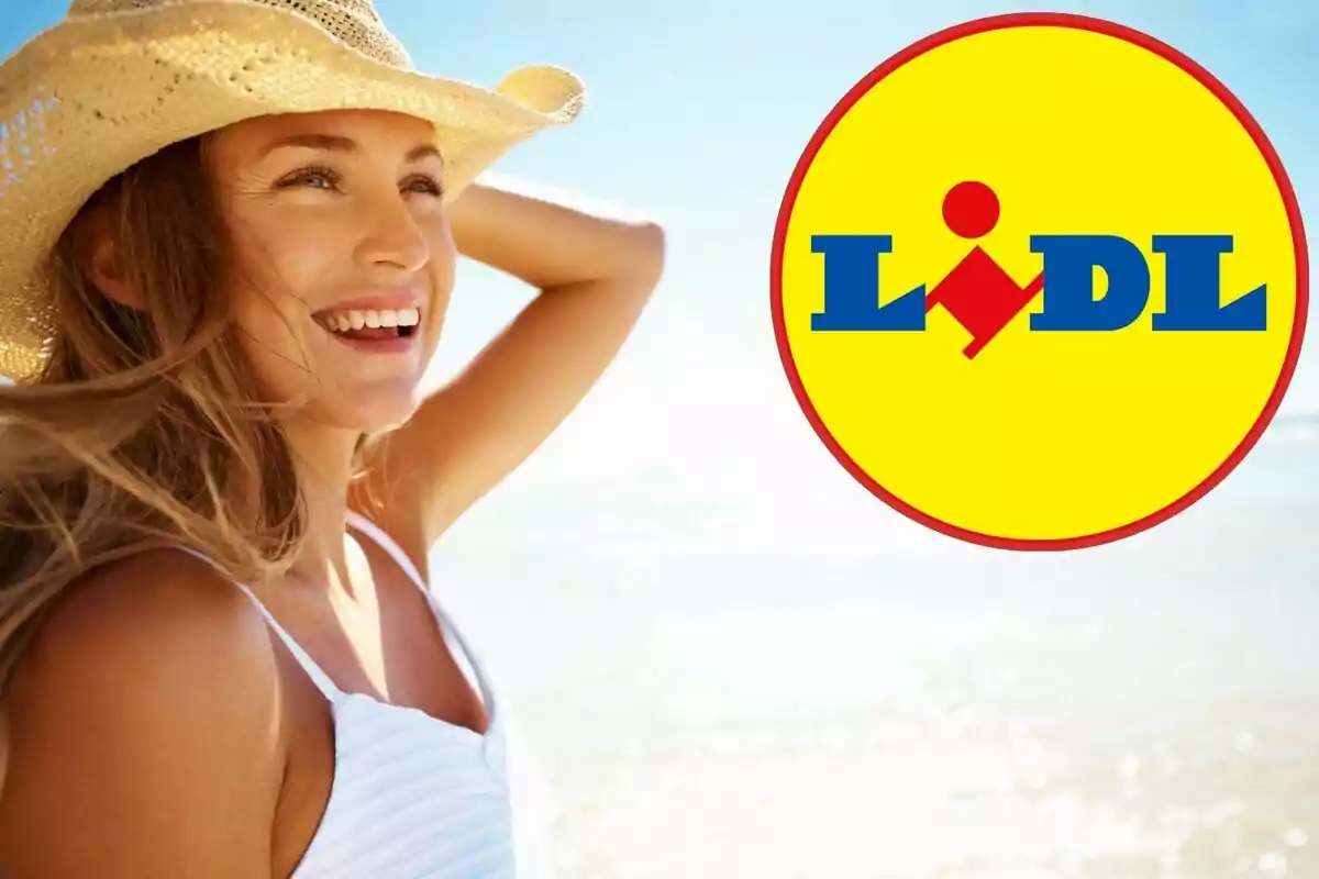 Mujer sonriente con sombrero de paja en la playa junto al logo de Lidl.