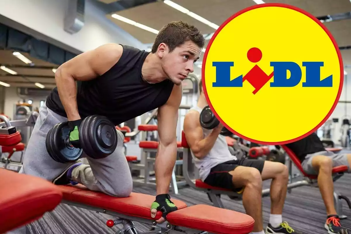 Hombre levantando pesas en un gimnasio con el logo de Lidl superpuesto.