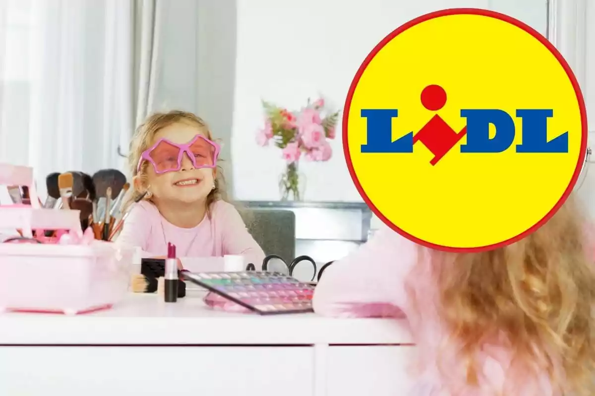 Niña sonriendo con gafas rosas frente a un espejo con maquillaje y logo de Lidl superpuesto. Niña sonriendo con gafas rosas frente a un espejo con maquillaje y logo de Lidl superpuesto.