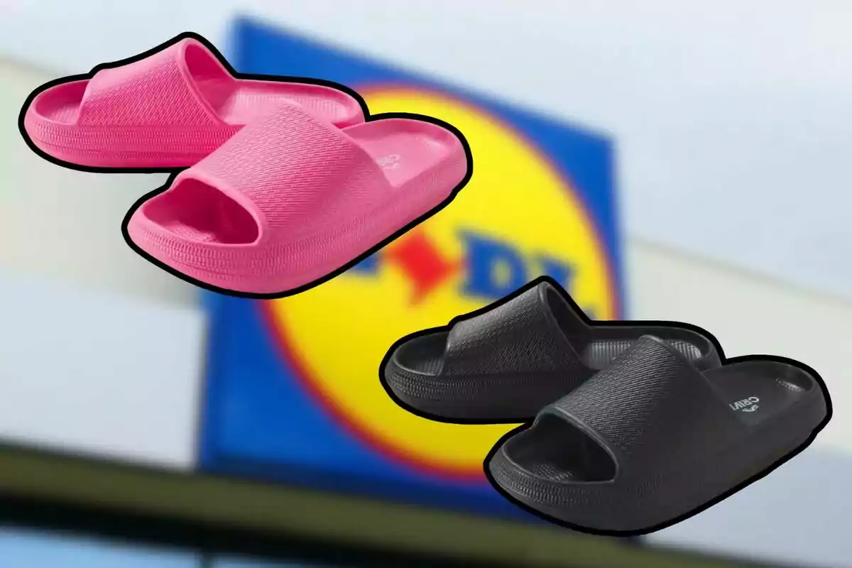 Sandalias de goma en colores rosa y negro con fondo de un cartel borroso. Sandalias de goma en colores rosa y negro con fondo de un cartel borroso.