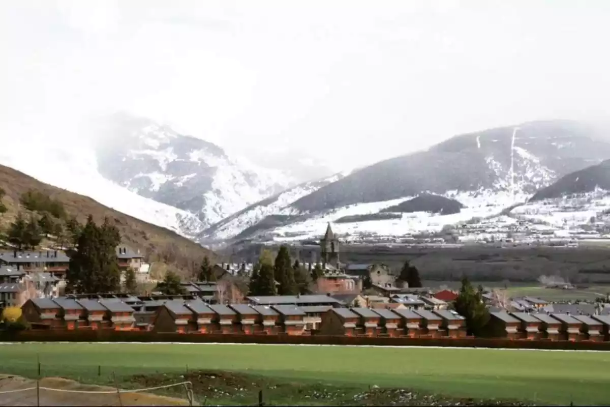 Imagen de Llívia, uno de los pueblos más bonitos de Cataluña