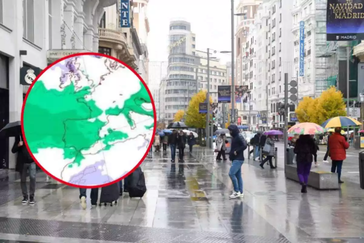 Montaje con gente en las calles de Madrid en un día de lluvia y un mapa de anomalías