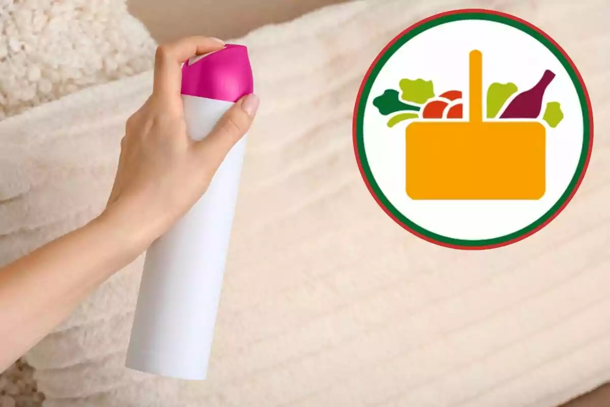 Una mano sosteniendo un aerosol blanco con tapa rosa frente a una superficie acolchada, junto a un ícono de una cesta de compras con alimentos. Una mano sosteniendo un aerosol blanco con tapa rosa frente a una superficie acolchada, junto a un ícono de una cesta de compras con alimentos.