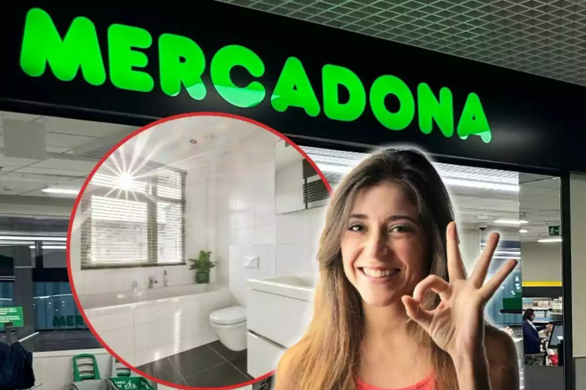 Una mujer sonriente haciendo un gesto de "OK" frente a una tienda Mercadona con una imagen de un baño limpio en un círculo rojo.