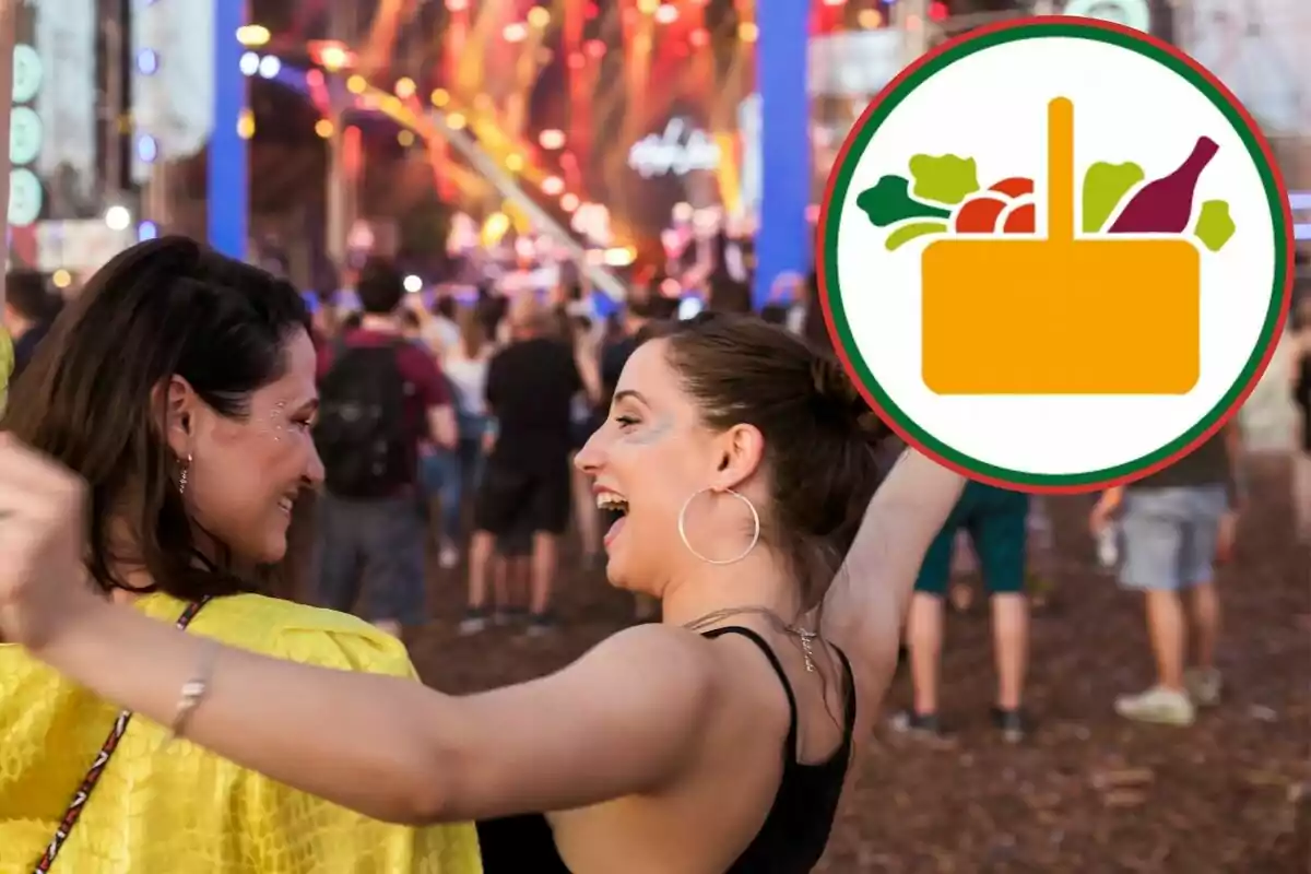 Dos mujeres disfrutando de un festival al aire libre con un logotipo de alimentos superpuesto.