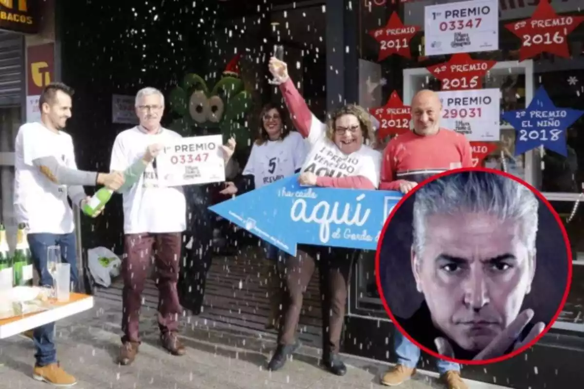 En primer plano imagen de Anthony Blake, y de fondo un grupo de personas celebrando un premio de Lotería