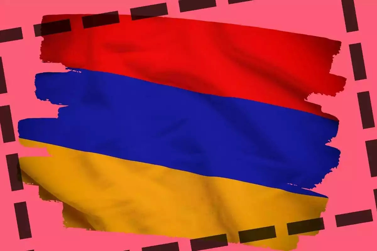 Bandera de Armenia con un borde decorativo en un fondo rosa.