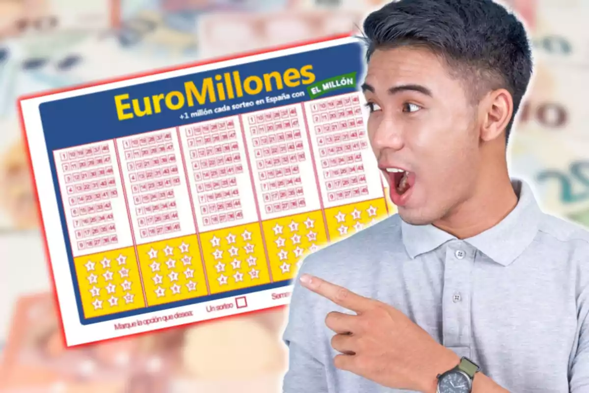 Hombre sorprendido señalando un boleto de Euromillones.