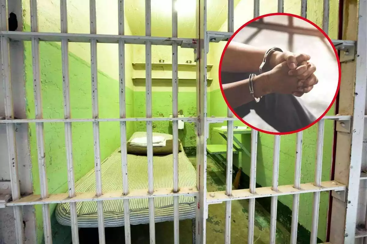 Montaje de una celda de una cárcel y unas manos con unas manillas