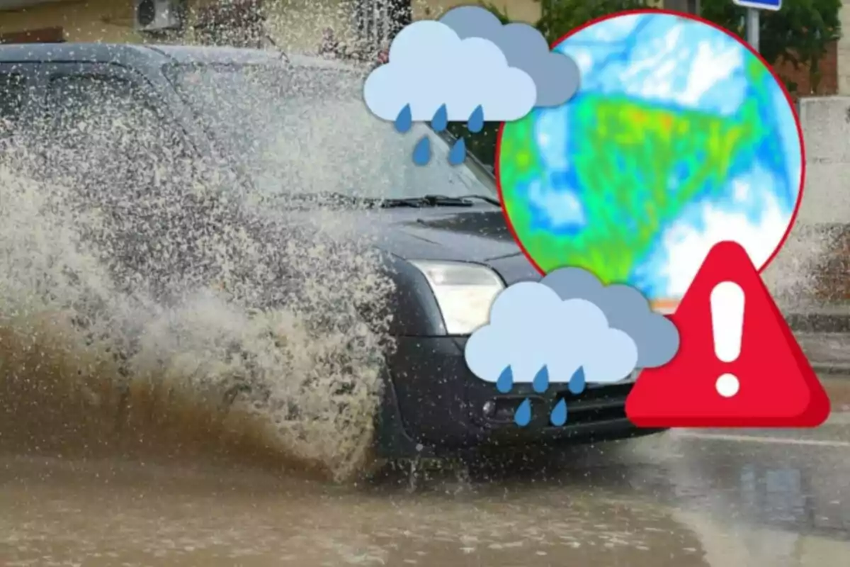 Un coche salpicando agua en una calle inundada con iconos de nubes de lluvia y una señal de advertencia.