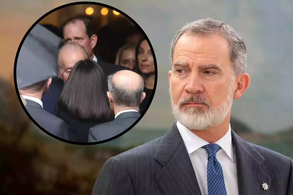 Montaje con el rey Felipe VI junto a la imagen del beso entre la reina Letizia y Juan Carlos I