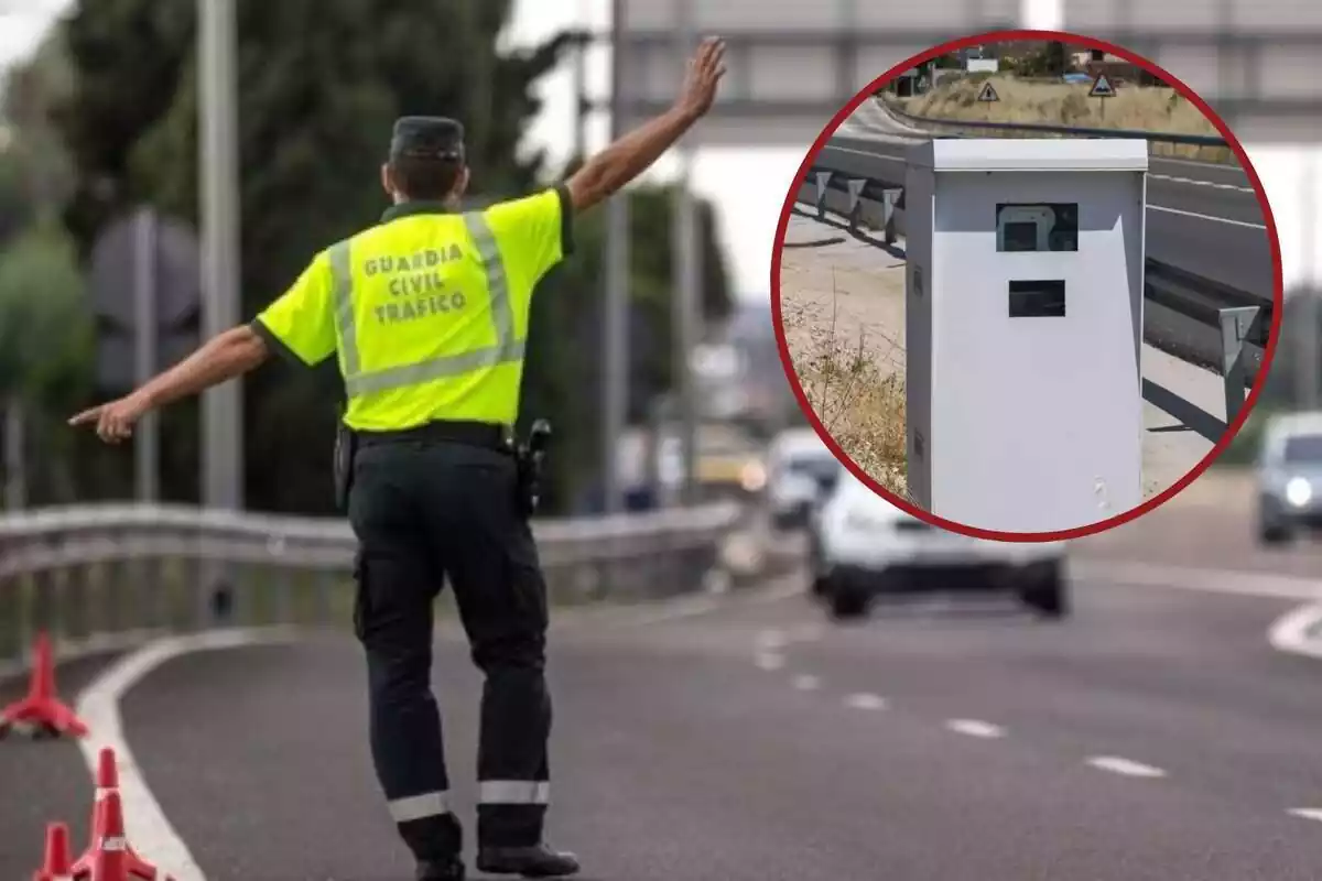 Un guardia civil en un control de tráfico y en el círculo una caja con el radar