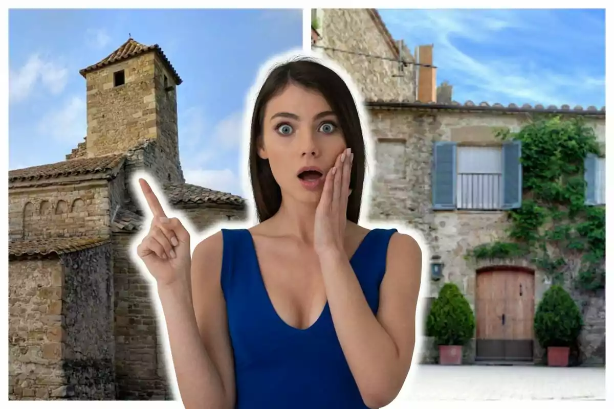 Mujer sorprendida señalando una torre de piedra con un edificio antiguo al fondo el cual está ubicado en Ullastret (Gerona).