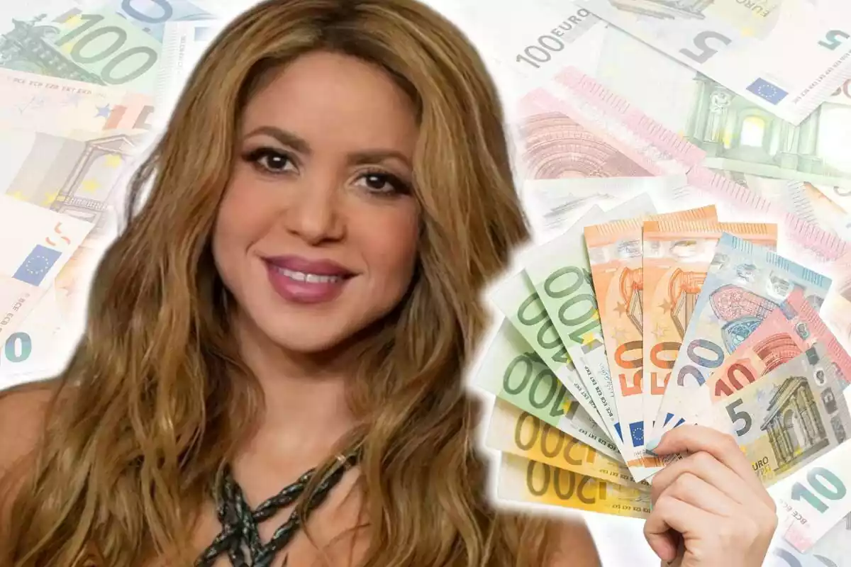 Montaje de fotos de primer plano de Shakira, con rostro sonriente, y al lado una imagen sujetando varios billetes de euro