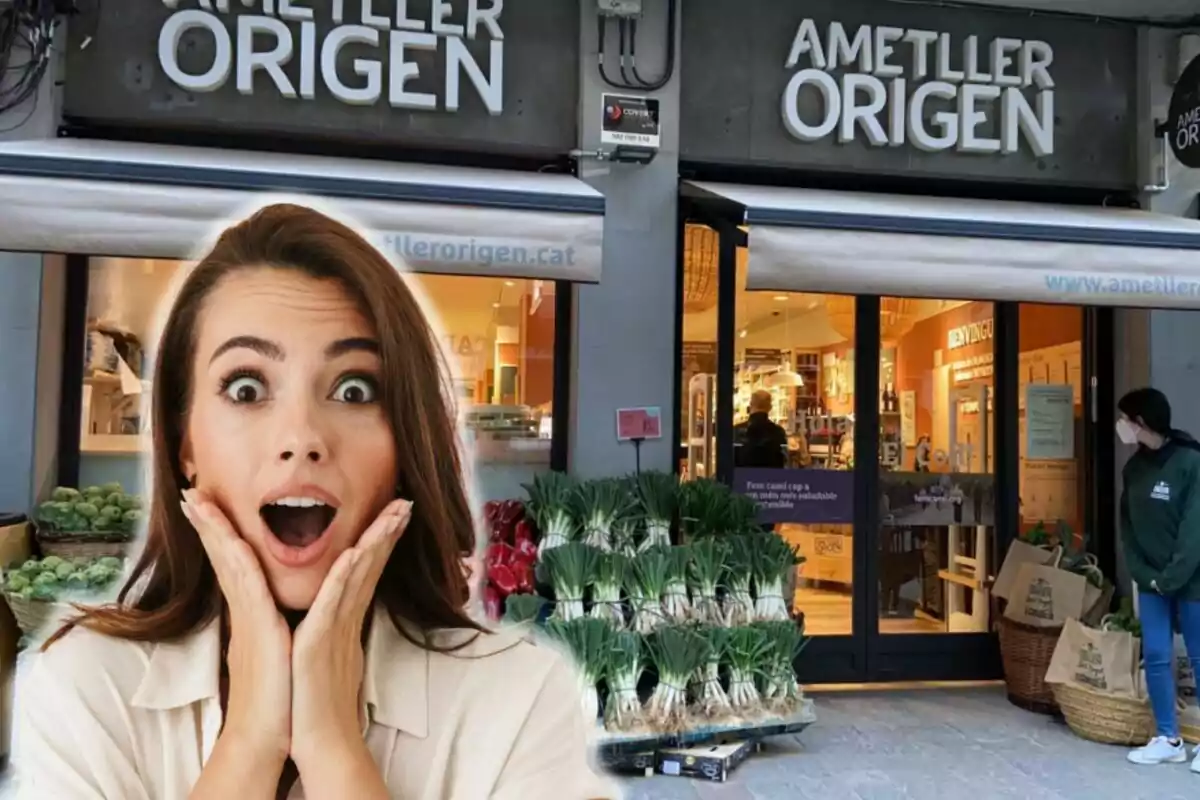 Una mujer con expresión de sorpresa frente a una tienda de Ametller Origen.