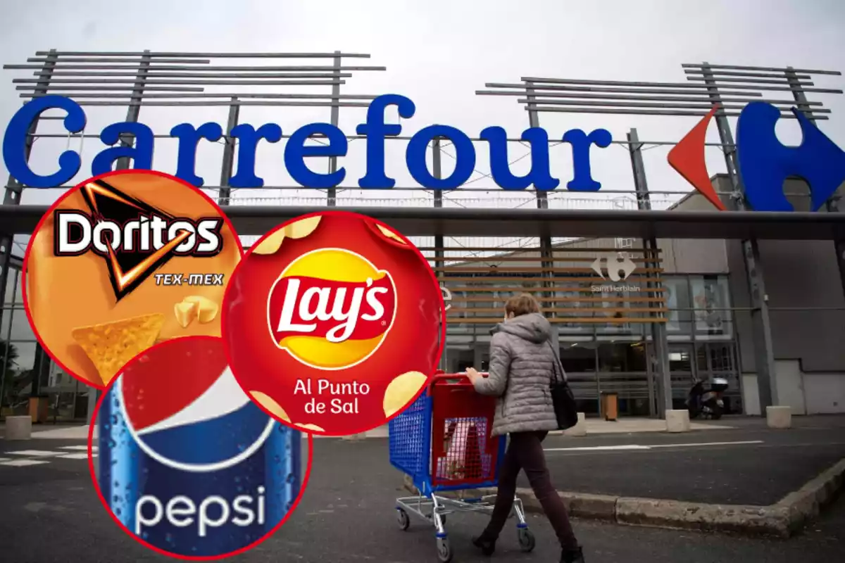 Montaje con el exterior de una tienda de Carrefour y tres círculos con productos de las marcas Doritos, Lay's y Pepsi