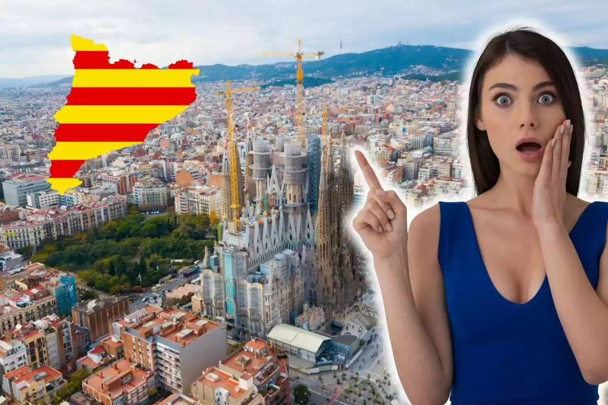 Montaje con el fondo de Barcelona, enfocando a la Sagrada Familia en ángulo picado y una mujer con cara de sorprendida señalando hacia la izquierda, en donde hay un mapa de Cataluña con la bandera