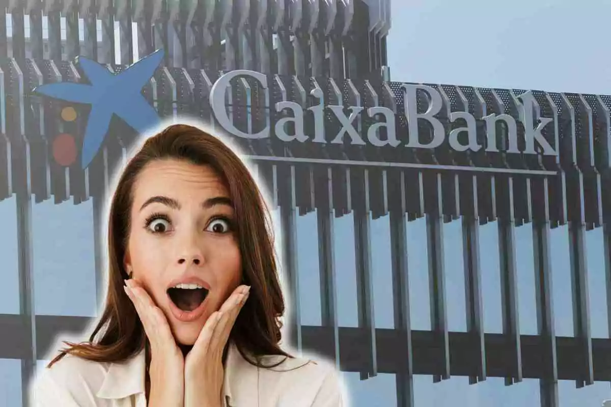 Una mujer con expresión de sorpresa frente a un edificio de CaixaBank. Una mujer con expresión de sorpresa frente a un edificio de CaixaBank.