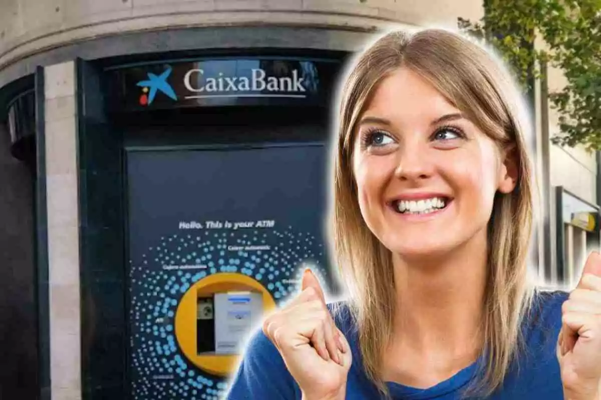 Una mujer sonriente frente a un cajero automático de CaixaBank. Una mujer sonriente frente a un cajero automático de CaixaBank.