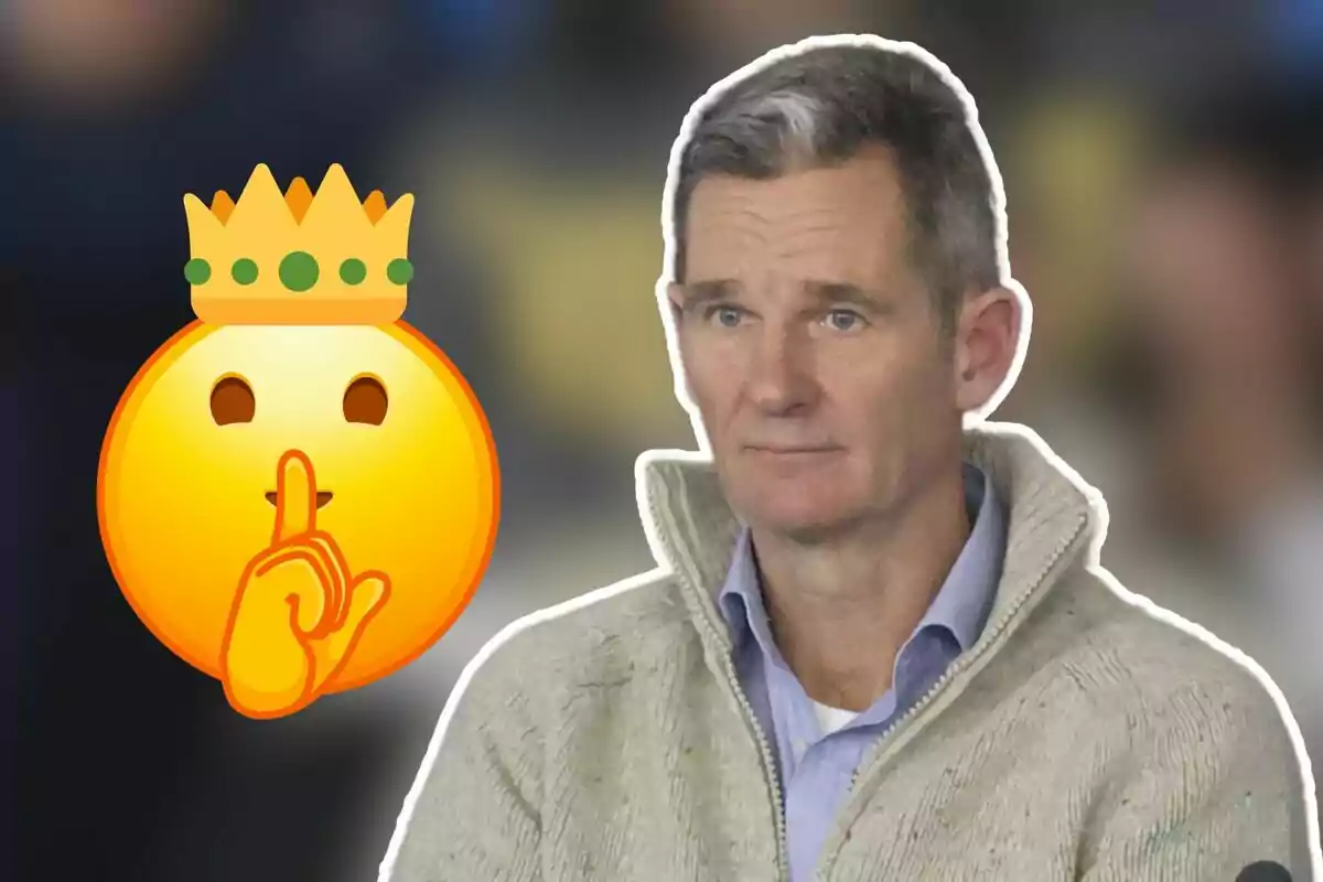 Iñaki Urdangarin con suéter claro junto a un emoji de corona haciendo gesto de silencio.