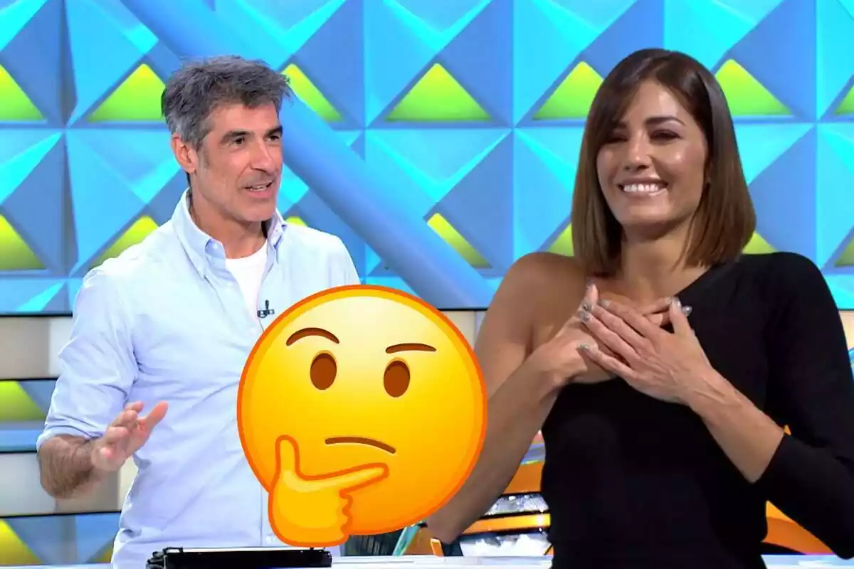 Montaje con Jorge Fernández hablando con una camisa azul, Laura Moure sonriendo con las manos juntas en el pecho y un emoji pensando