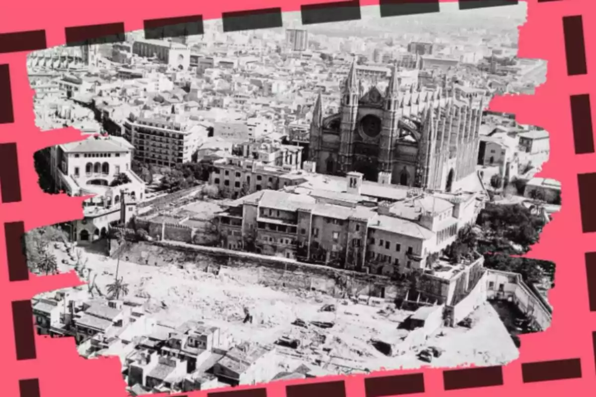 Vista aérea en blanco y negro de una ciudad con una catedral gótica prominente en el centro, rodeada de edificios y estructuras urbanas, con un borde decorativo en tonos rosados y negros.