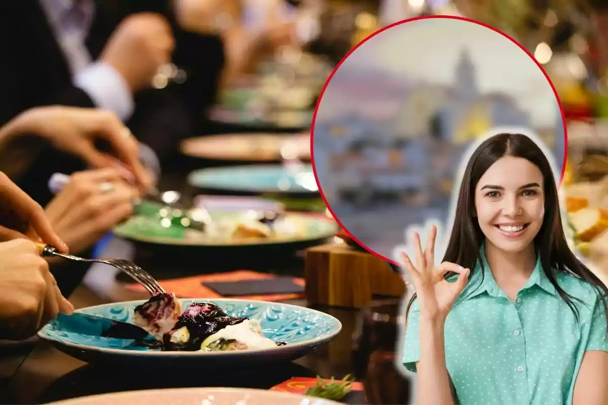 Una mujer sonriente hace un gesto de aprobación con la mano mientras al fondo se observa una mesa con platos de comida y personas comiendo.