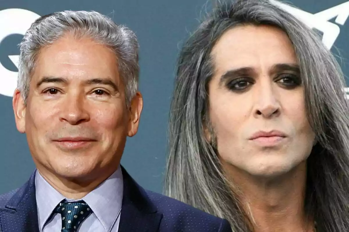 Boris Izaguirre y Mario Vaquerizo, Boris con cabello corto y canoso usando traje y corbata y Mario con cabello largo y gris usando maquillaje oscuro en los ojos.