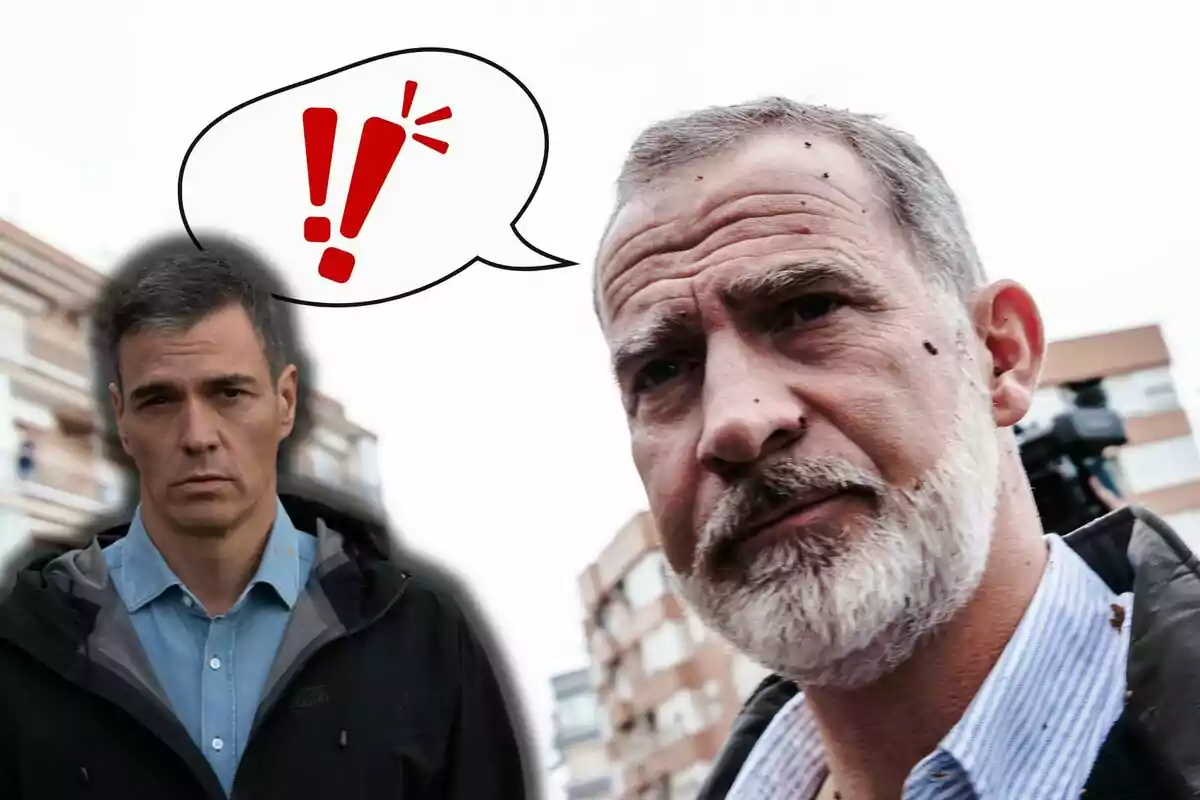 Pedro Sánchez y Felipe VI con expresiones serias en un entorno urbano uno de ellos tiene un globo de diálogo con signos de exclamación.