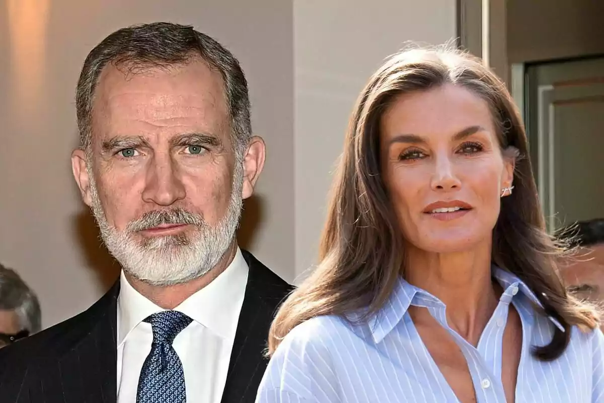 Felipe VI y Letizia posando juntas, una con barba y traje oscuro y la otra con cabello largo y camisa azul a rayas.