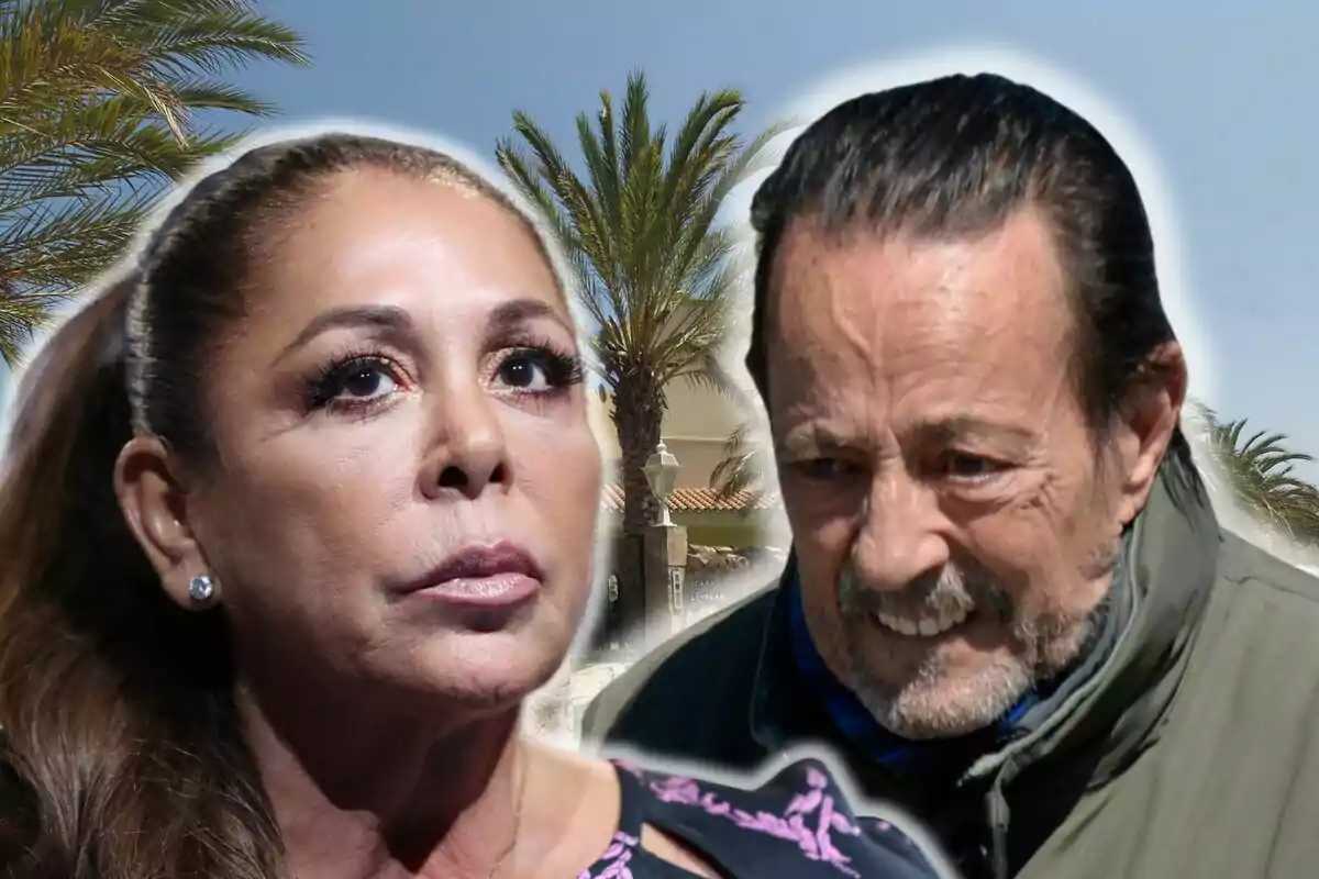 Isabel Pantoja y Julián Muñoz, una mujer y un hombre, con palmeras y un edificio de fondo.