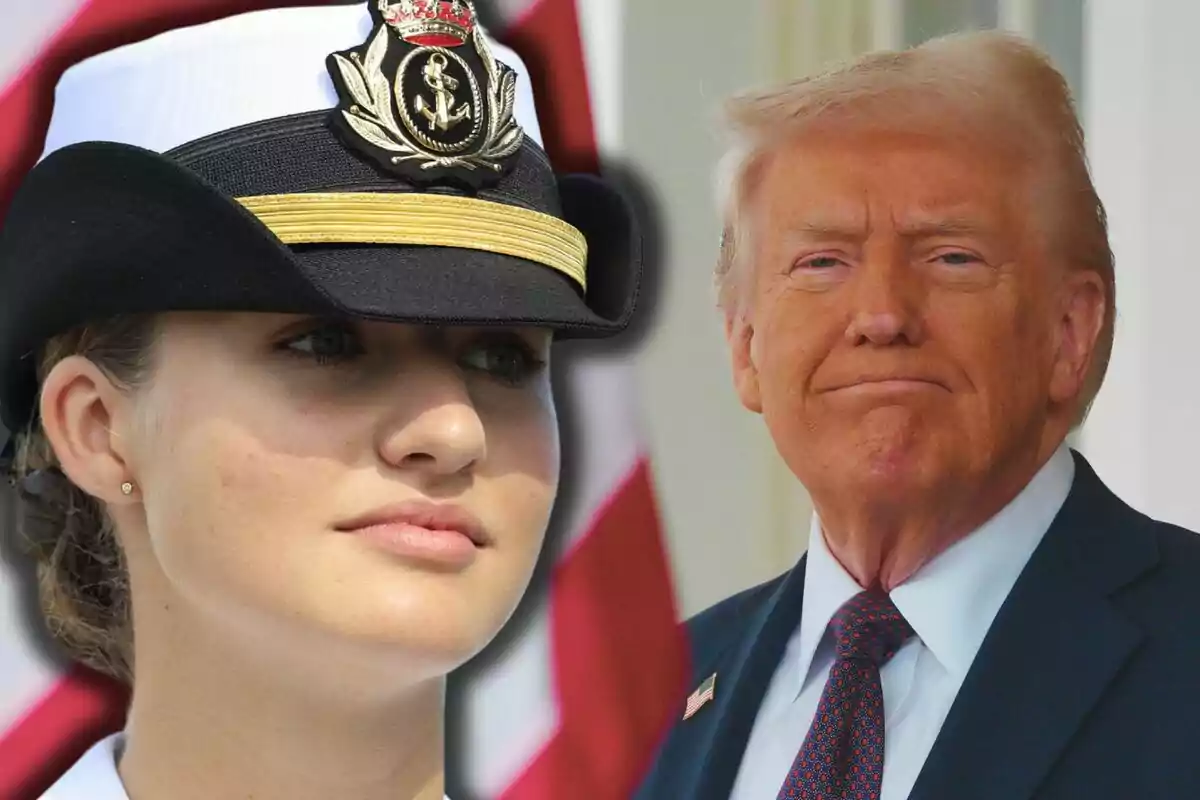 La princesa Leonor con uniforme naval y Donald Trump de traje posan frente a una bandera.