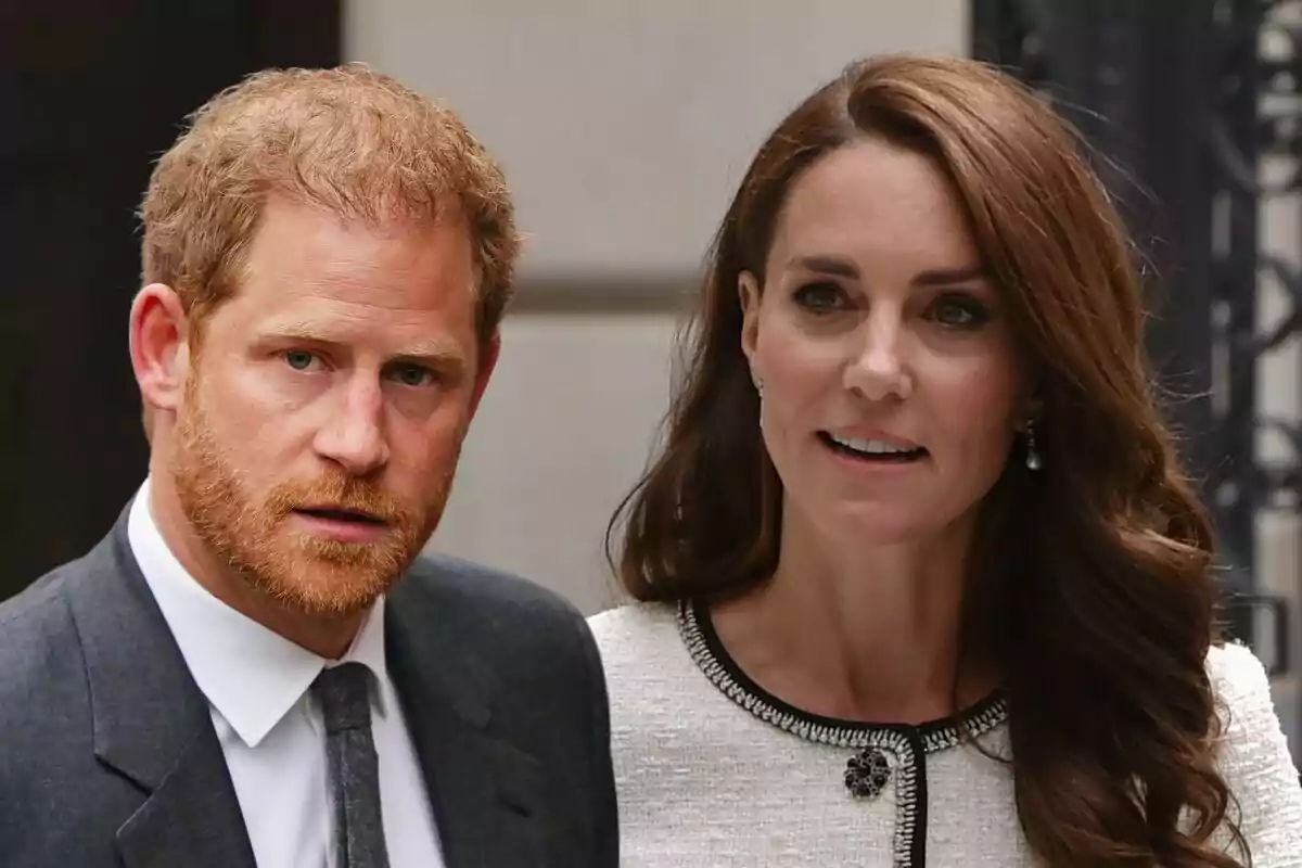 El Príncipe Harry y Kate Middleton posando juntas en un evento formal.