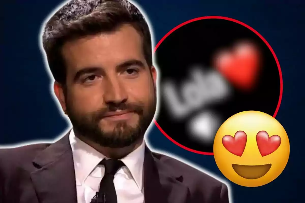 Hombre con expresión seria en traje oscuro junto a un emoji de ojos de corazón y un fondo borroso con texto.