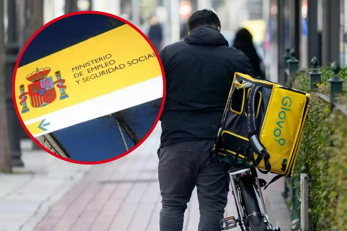 Repartidor de Glovo con mochila amarilla en bicicleta, con un recuadro que muestra el logo del Ministerio de Empleo y Seguridad Social de España.