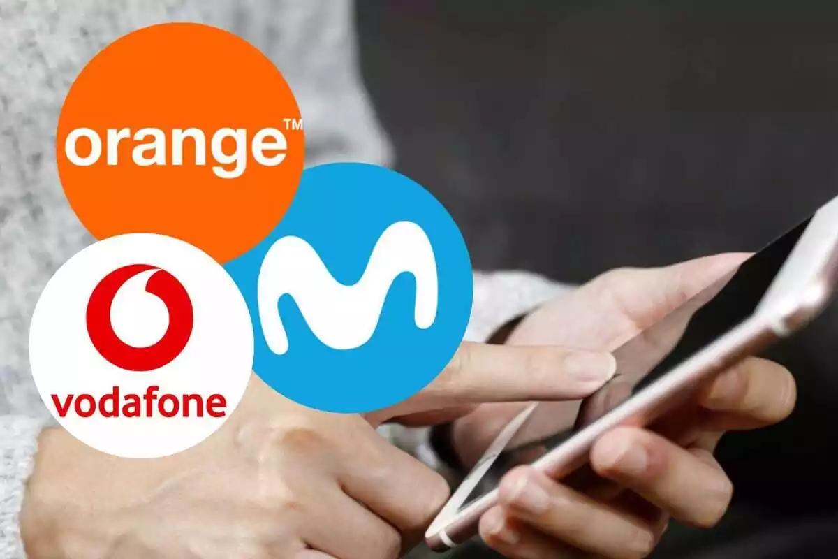 Los tres logos de Orange, Vodafone y Movistar y de fondo una imagen de una persona con un móvil