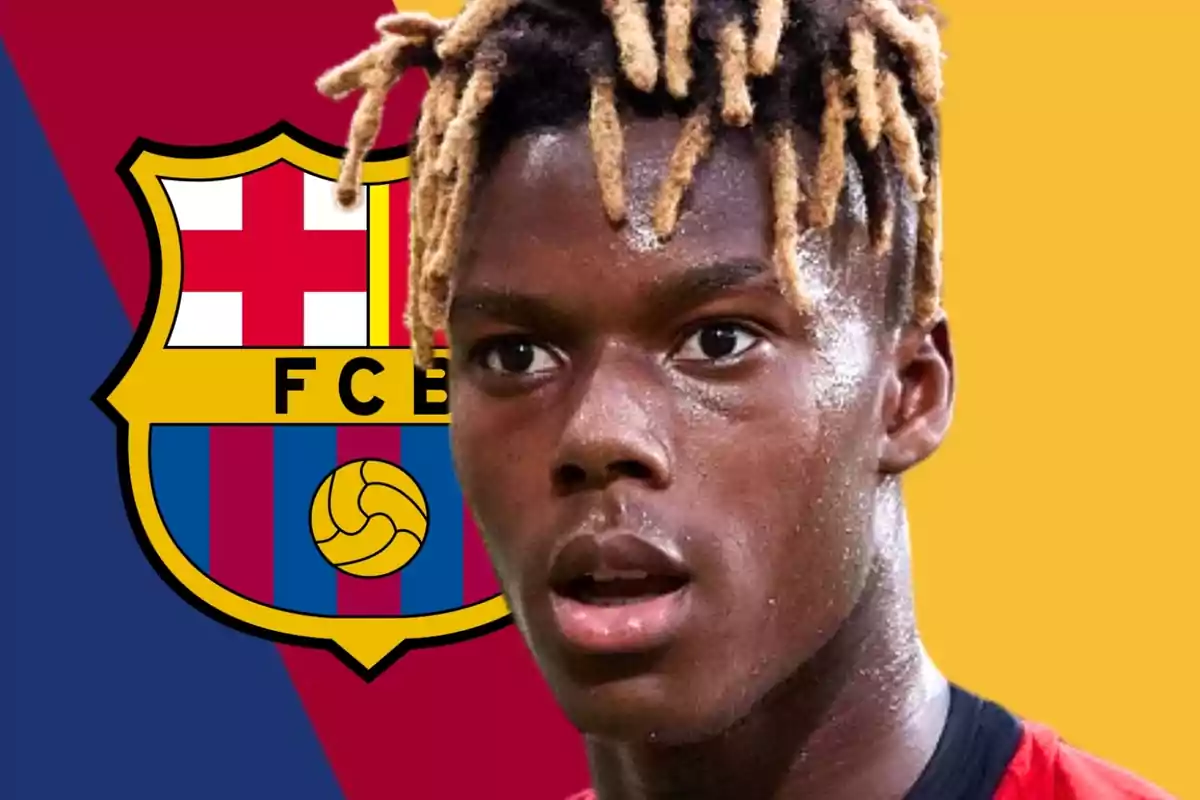 Joven con rastas frente al escudo del FC Barcelona.