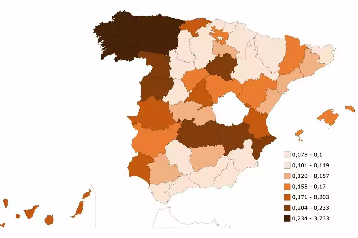 Mapa de España con diferentes regiones coloreadas en tonos de marrón y naranja, indicando rangos de valores en una leyenda. Mapa de España con diferentes regiones coloreadas en tonos de marrón y naranja, indicando rangos de valores en una leyenda.
