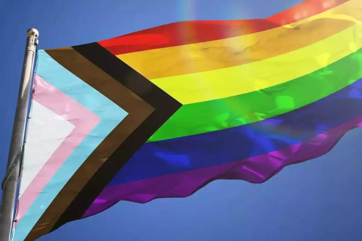Nueva bandera LGTB+