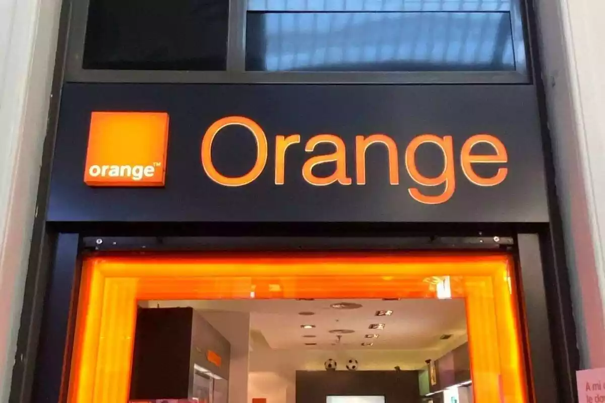 Exterior de una tienda de la compañía telefónica Orange