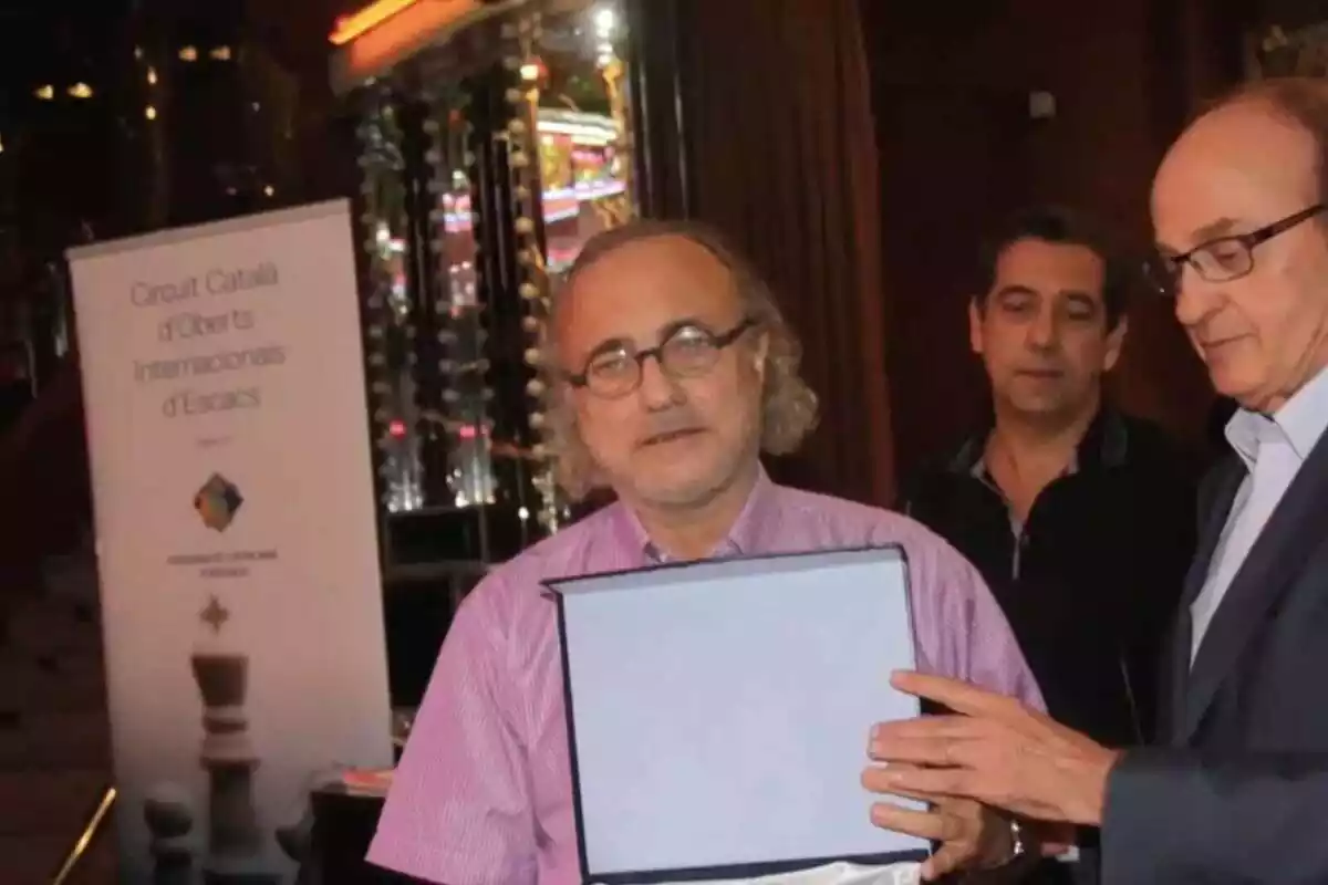 Pep Melendres recibiendo un premio