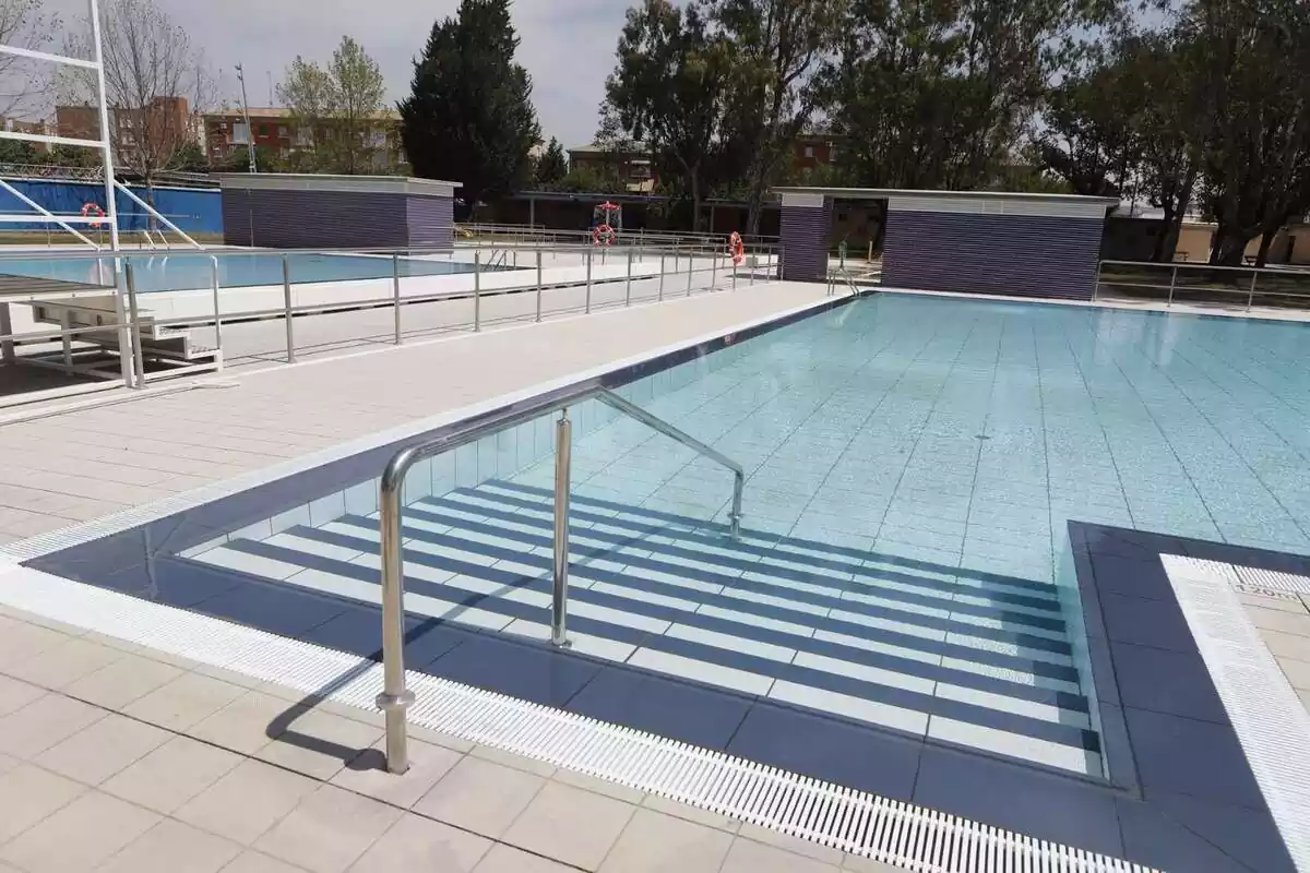 Piscina Municipal de Casetas (Zaragoza)