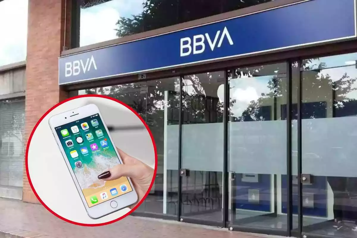 Montaje con oficina de BBVA y círculo rojo con mano sujetando Iphone en blanco