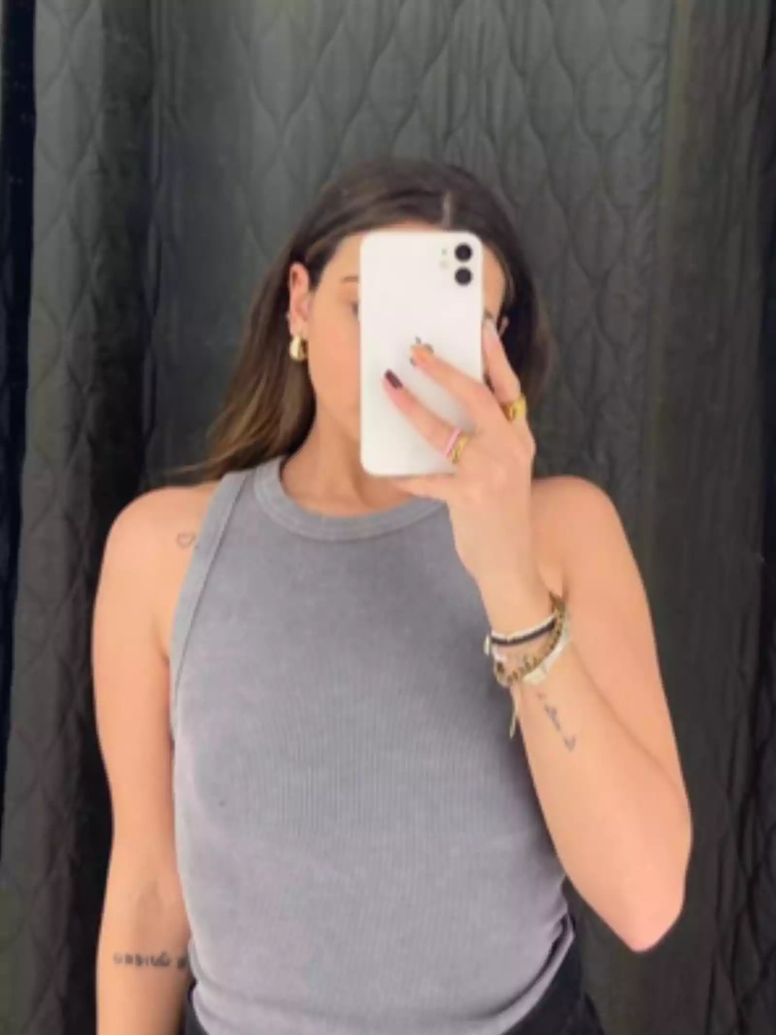 Descubre los detalles de este imprescindible top de Pull&Bear y prepárate para convertirte en la reina de las tendencias