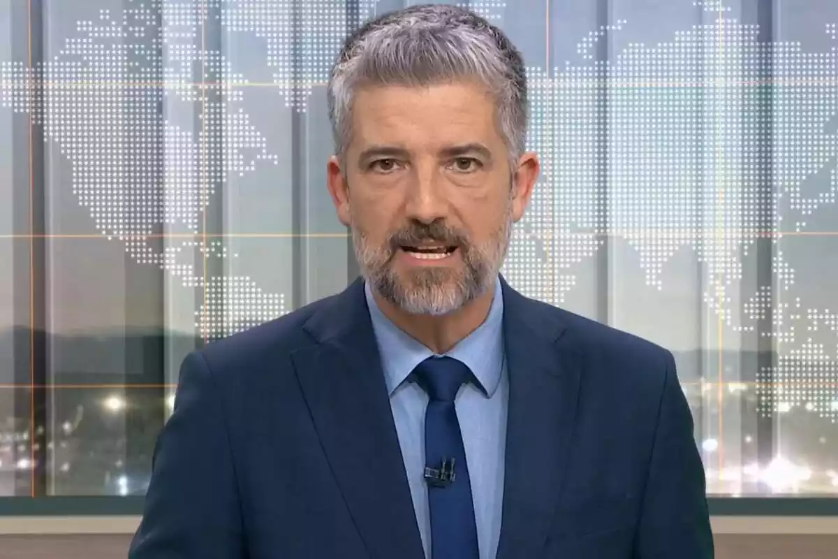 Primer plano de Toni Cruanyes en el TN vespre de este domingo 25 de febrero de 2024