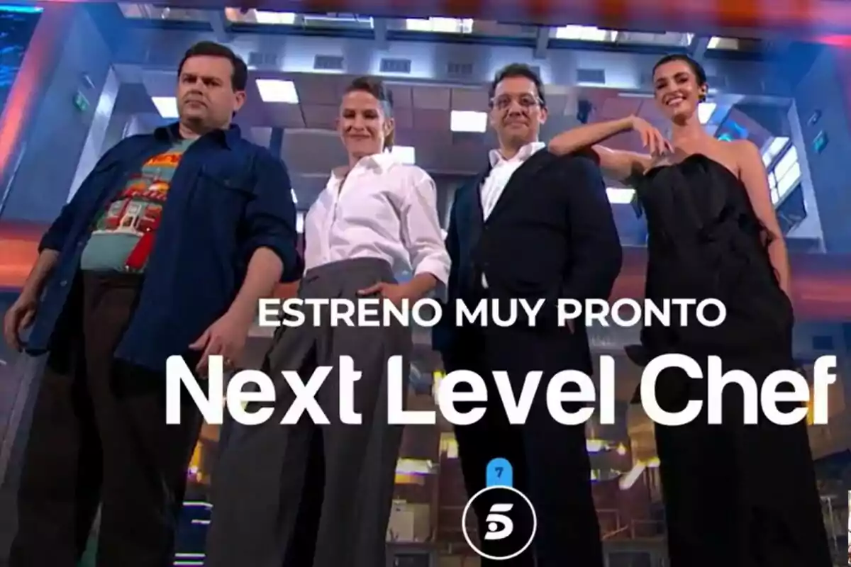 Francis Paniego, Marcos Morán, Rakel Cernicharo y Blanca Romero juntas en un set de televisión con el texto "Estreno muy pronto Next Level Chef" en la parte inferior.