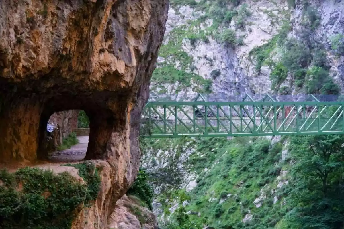 Imagen de un tramo de la Ruta del Cares, ubicada en Asturias