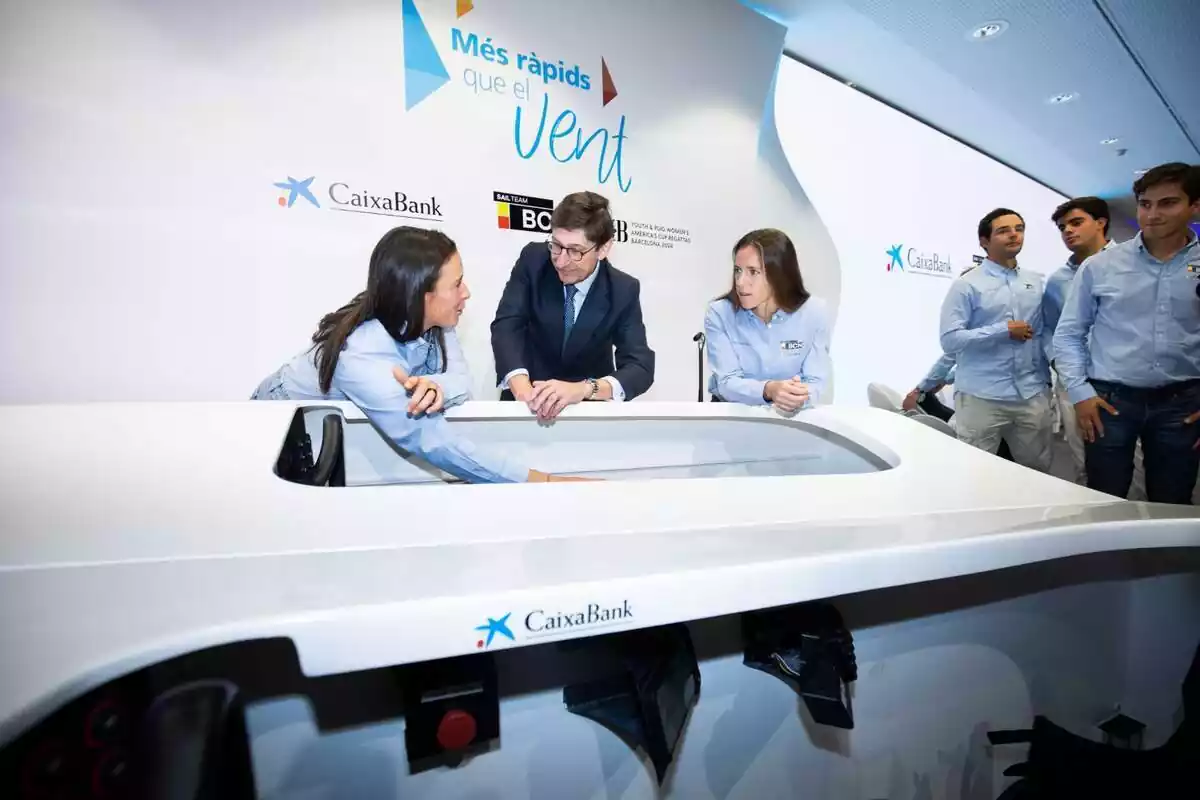 El equipo de Sail Team Bcn en CaixaBank El equipo de Sail Team Bcn en CaixaBank
